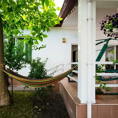 Comfortable House With Garden Holiday home *